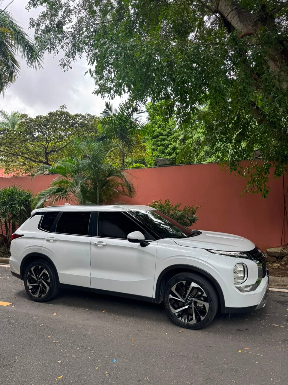 MITSUBISHI OUTLANDER 2024 - Imagen 11