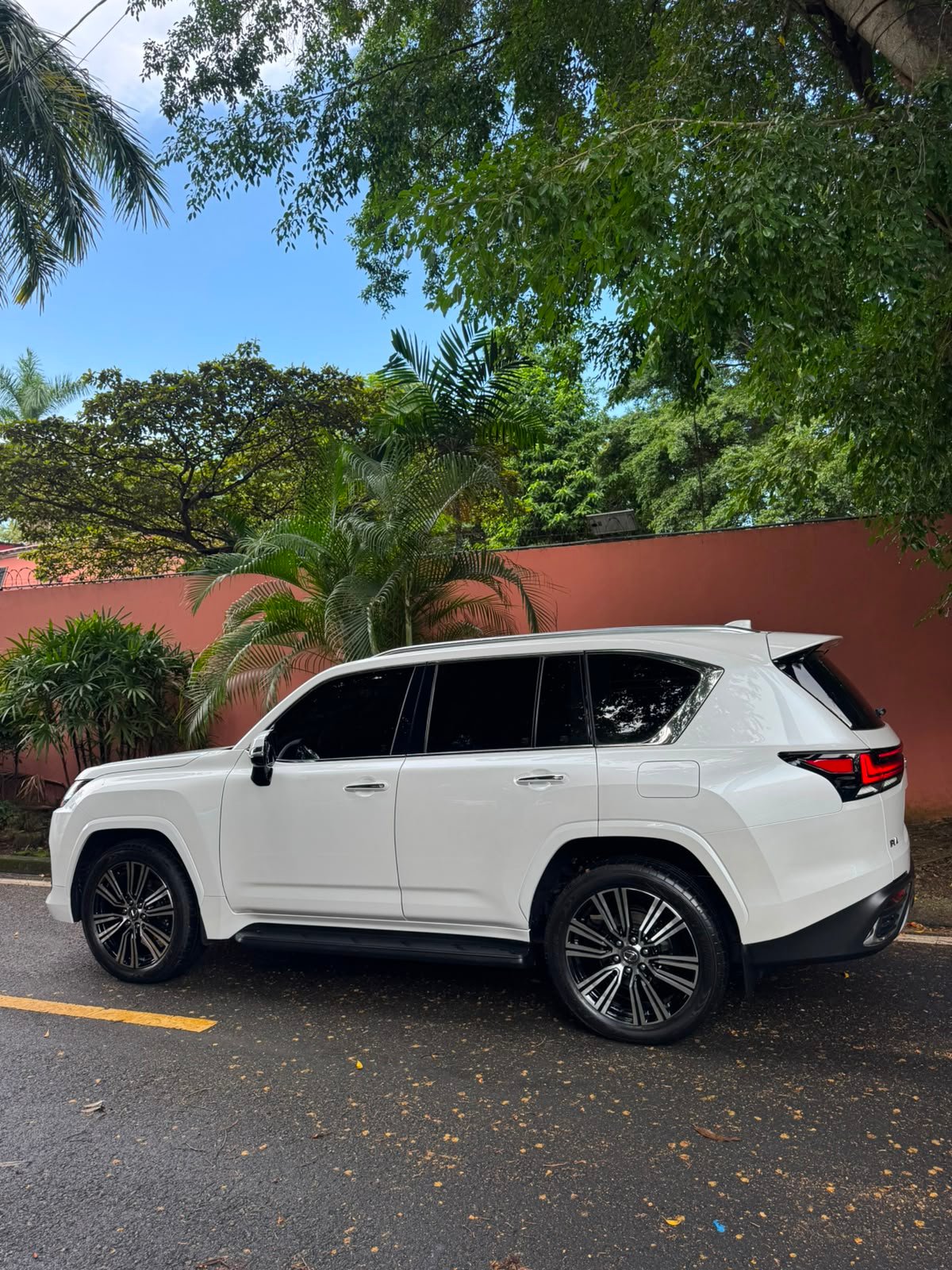 LEXUS LX600 2025 - Imagen 5