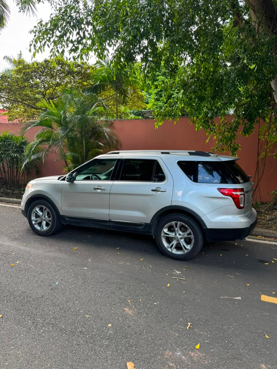 FORD EXPLORER LIMITED 2015 - Imagen 3