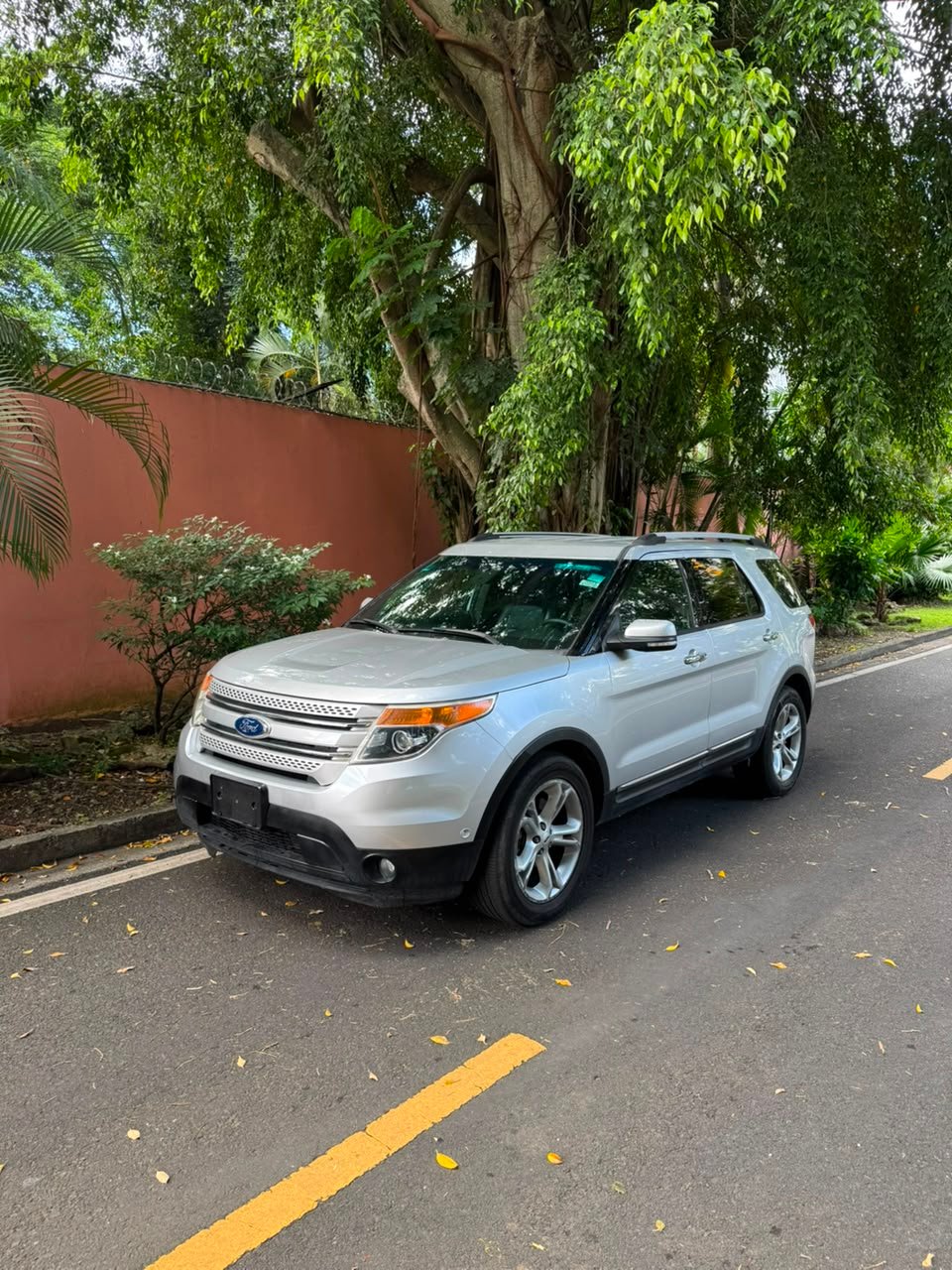 FORD EXPLORER LIMITED 2015