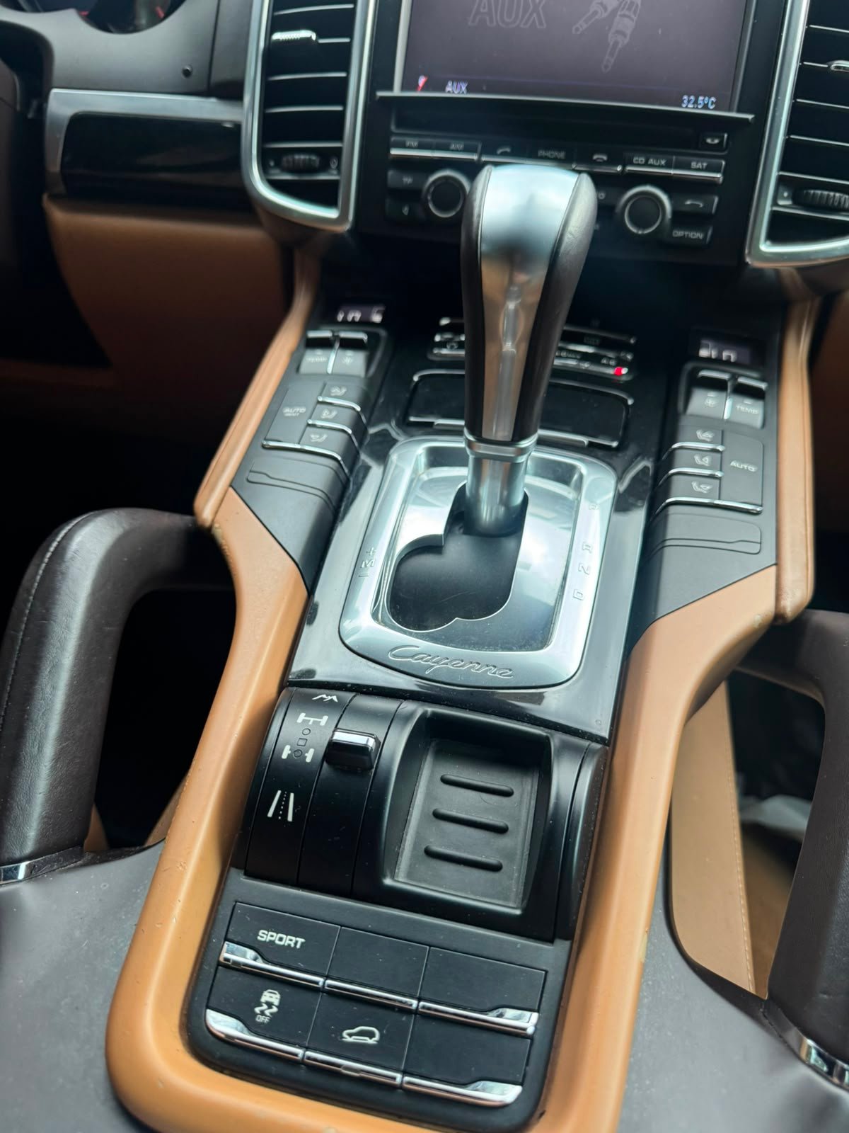 PORSCHE CAYENNE 2012 - Imagen 6