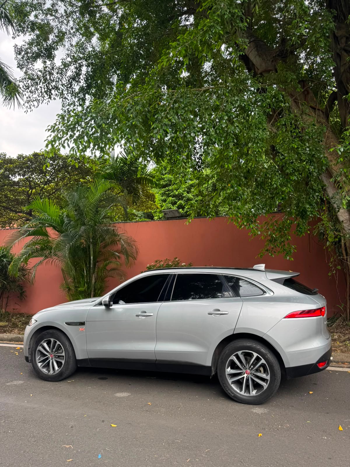 JAGUAR F PACE 2017 - Imagen 4
