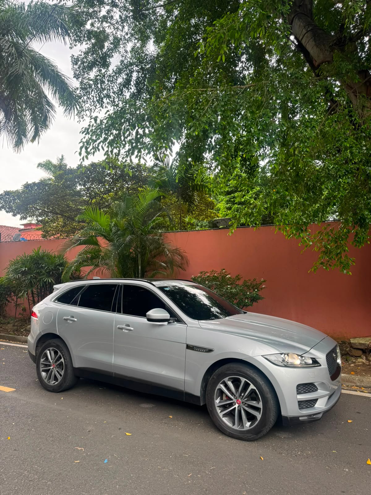 JAGUAR F PACE 2017 - Imagen 3