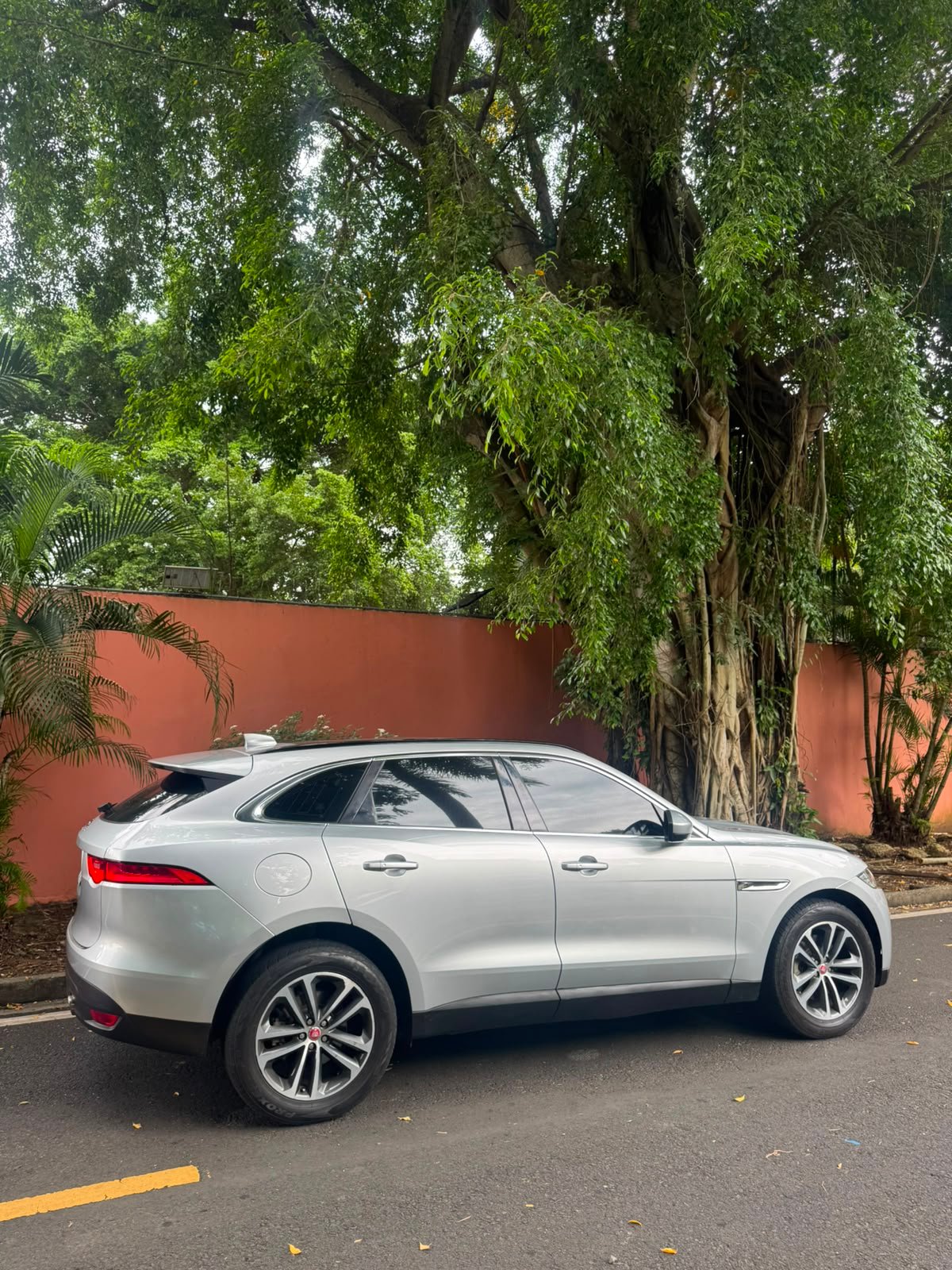 JAGUAR F PACE 2017 - Imagen 5