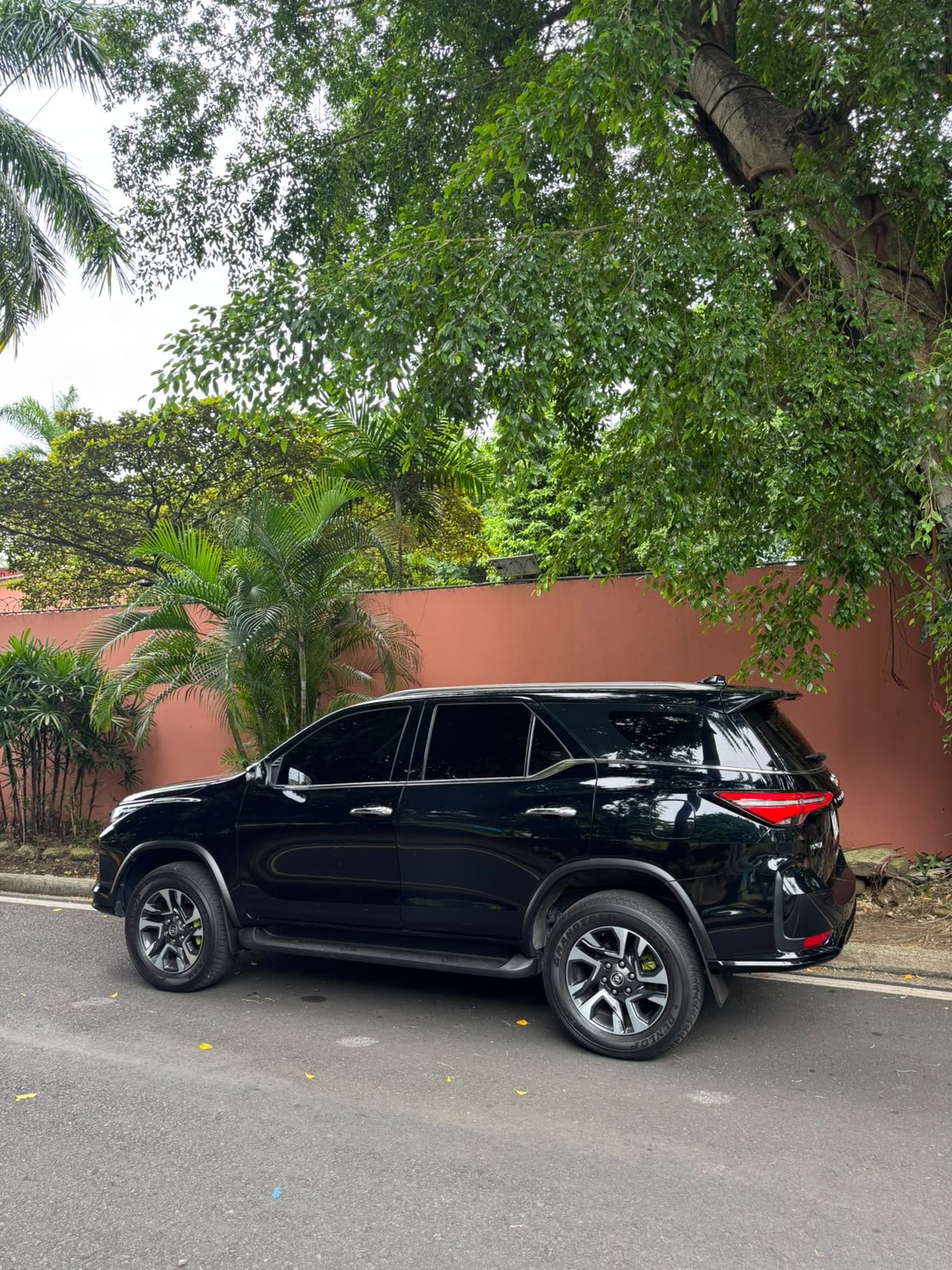 TOYOTA FORTUNER SRV 2025 - Imagen 3