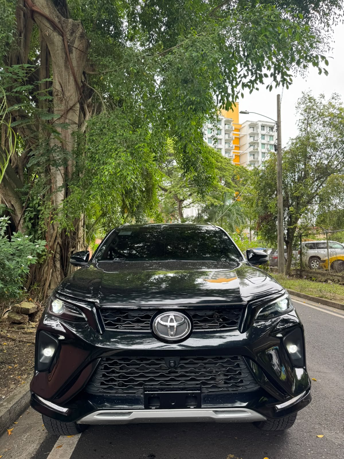 TOYOTA FORTUNER SRV 2025 - Imagen 4