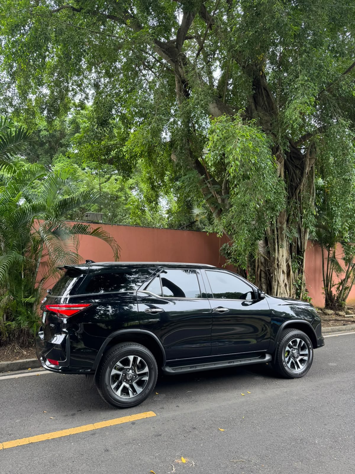 TOYOTA FORTUNER SRV 2025 - Imagen 12