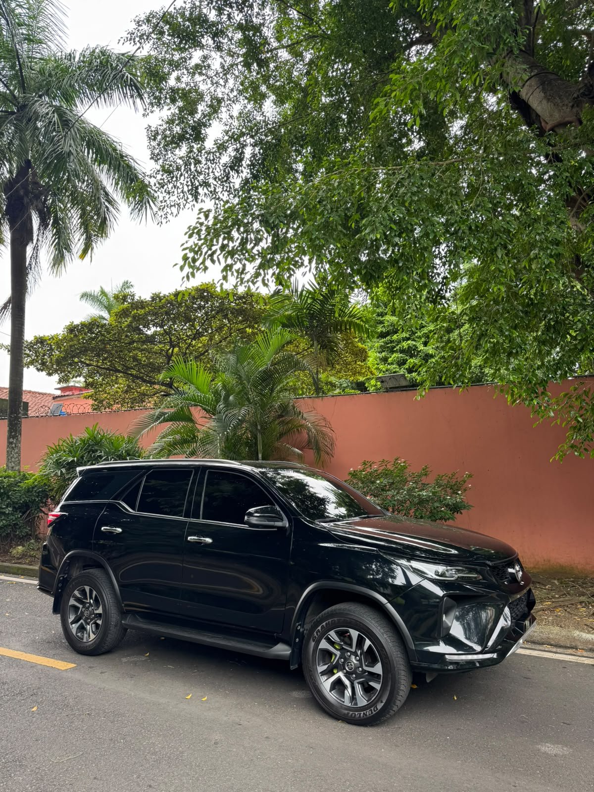 TOYOTA FORTUNER SRV 2025 - Imagen 13