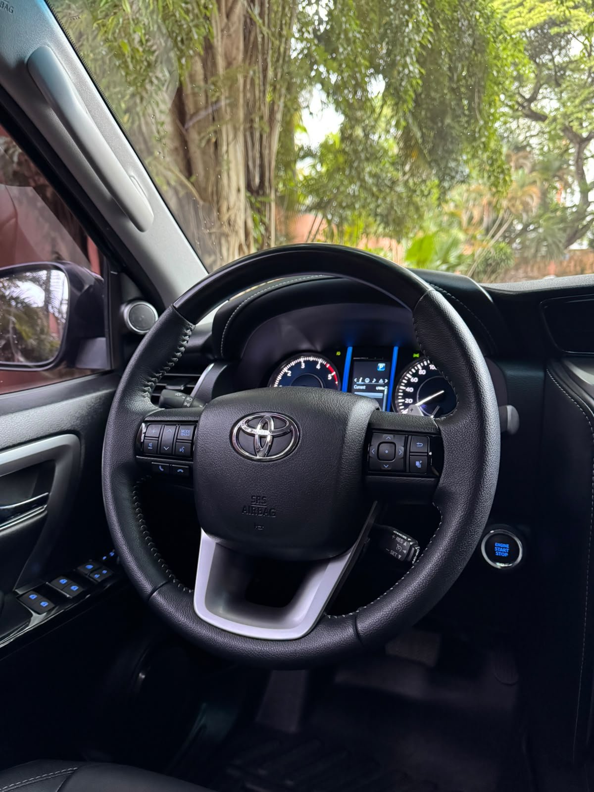 TOYOTA FORTUNER SRV 2025 - Imagen 14