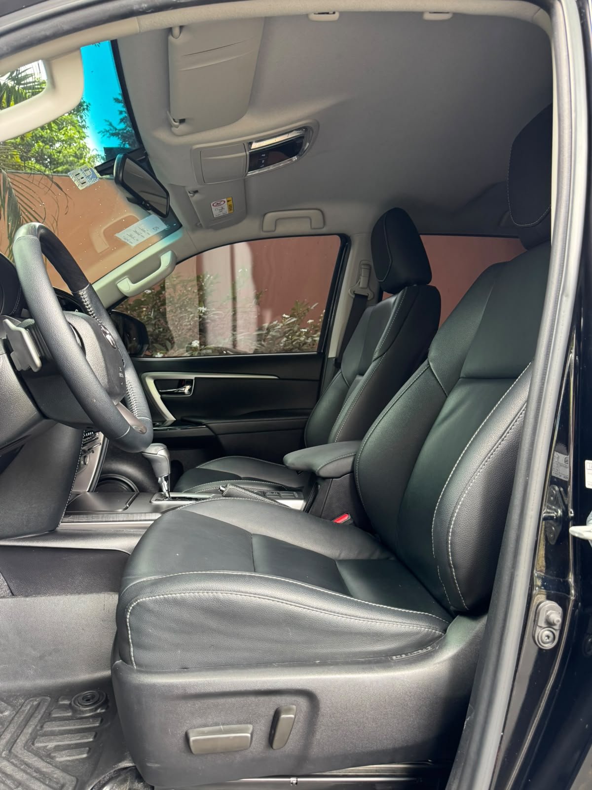 TOYOTA FORTUNER SRV 2025 - Imagen 16