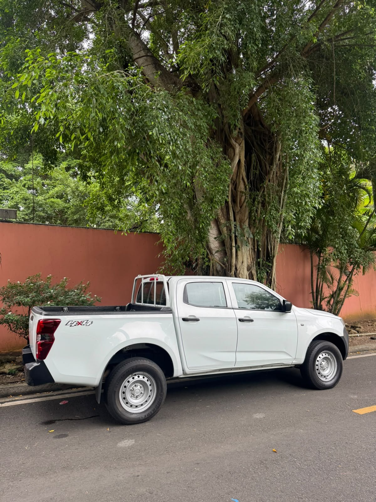ISUZU DMAX 2024 - Imagen 12