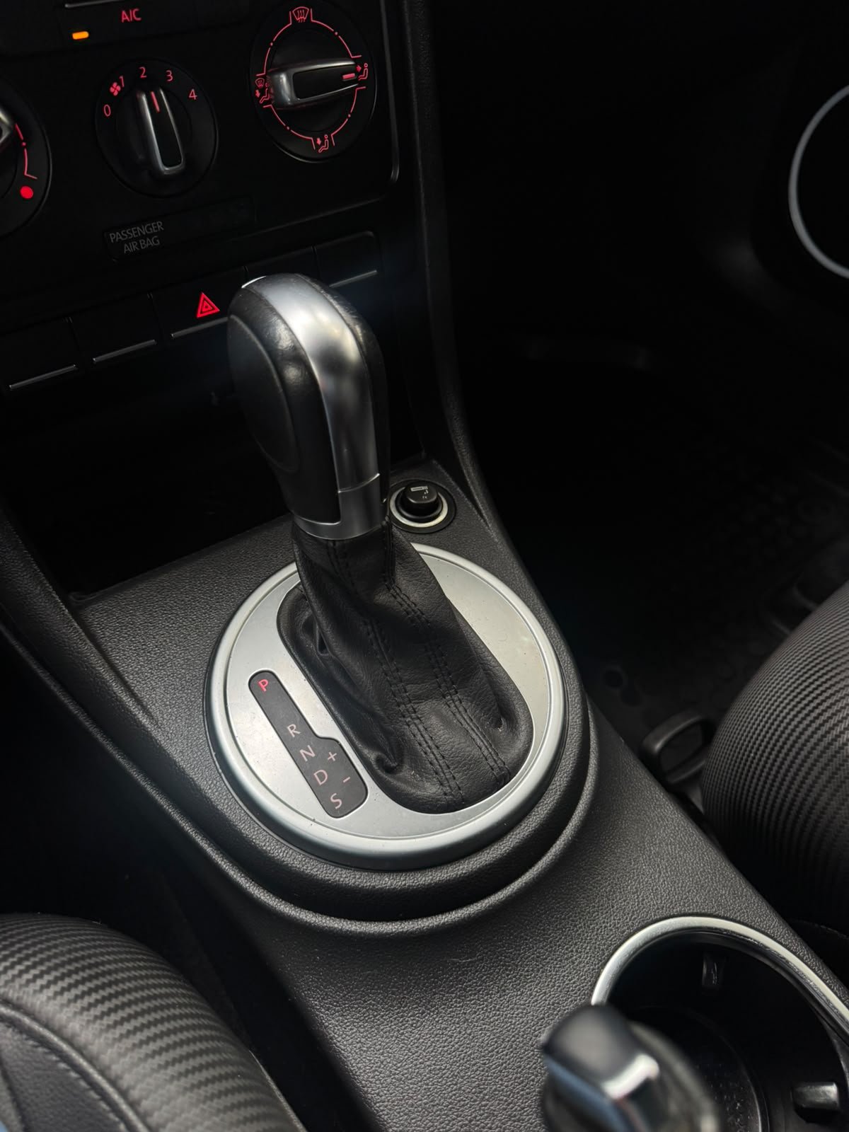 VOLSKWAGEN BEETLE 2016 - Imagen 11