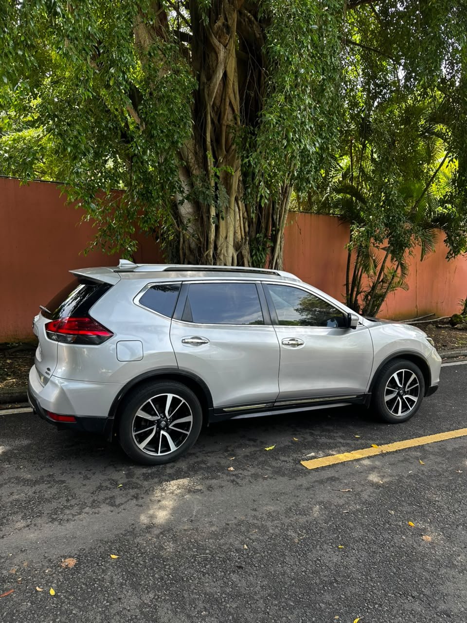 NISSAN XTRAIL 2019