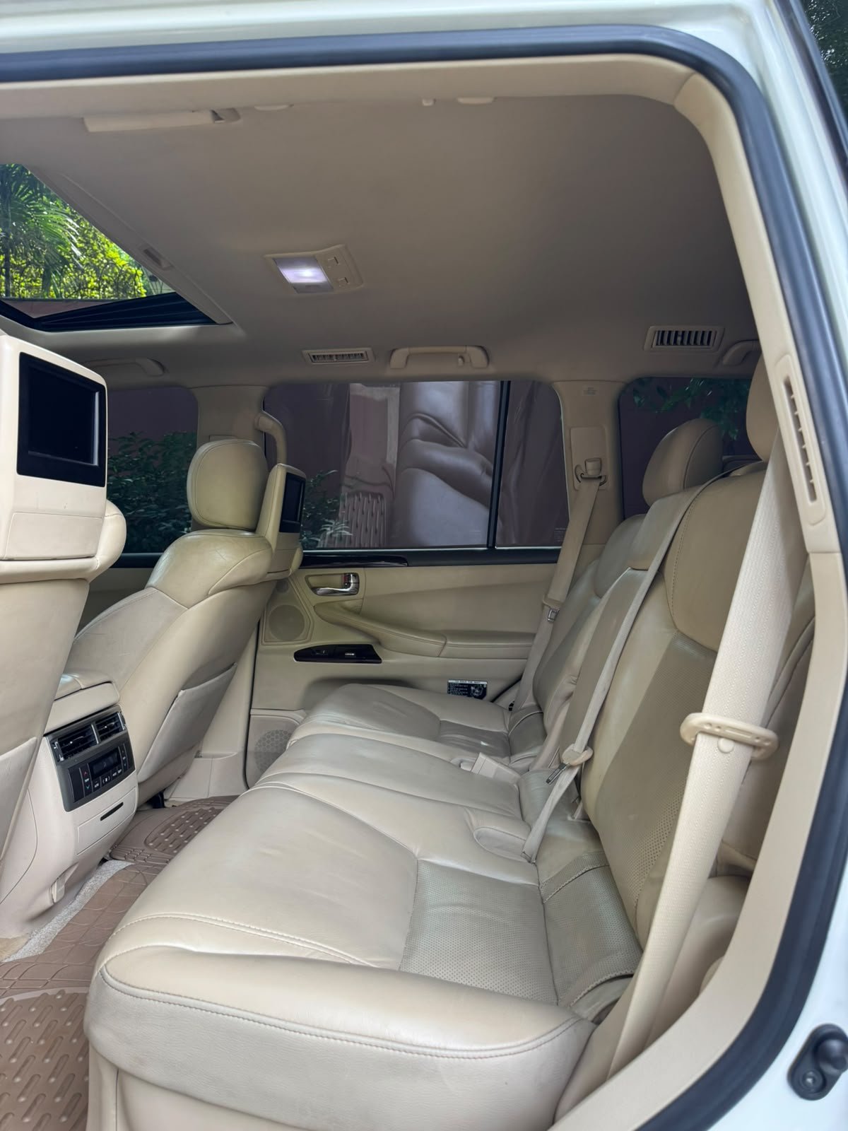 LEXUS LX570 2013 - Imagen 8