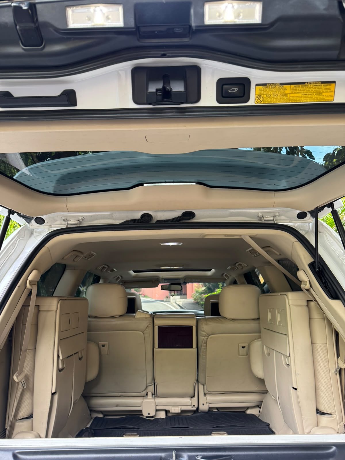 LEXUS LX570 2013 - Imagen 18