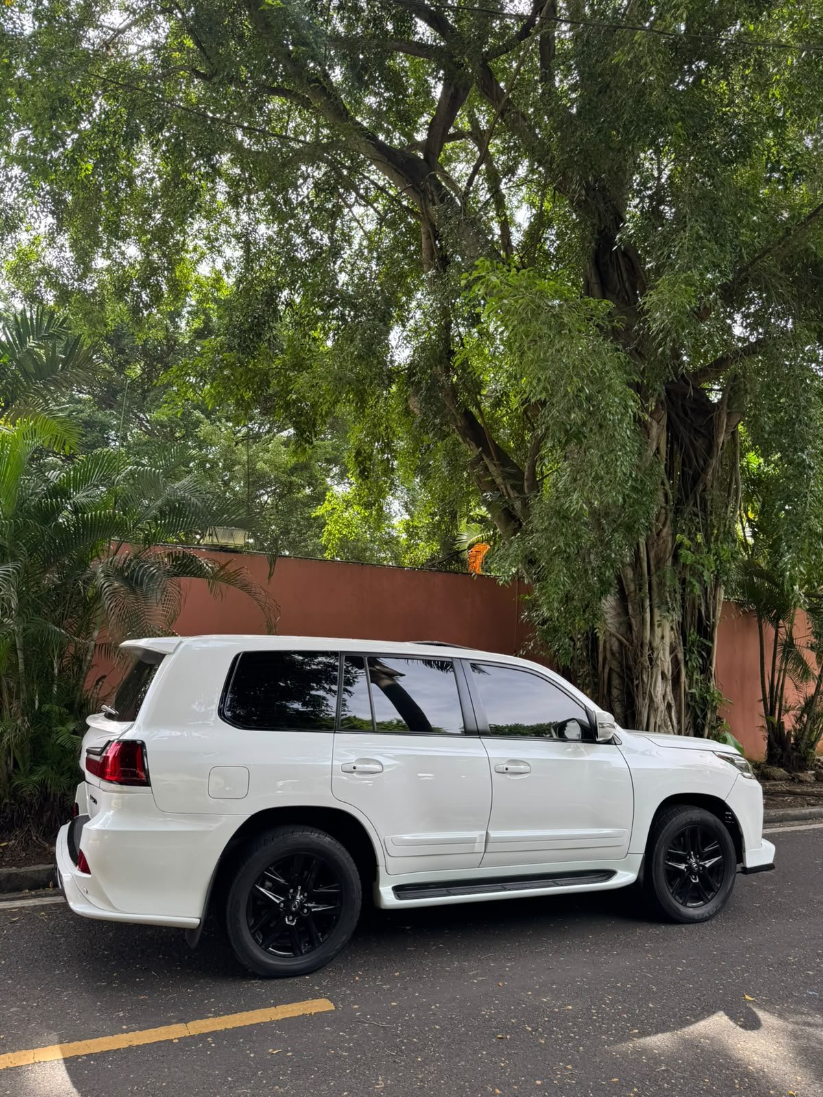 LEXUS LX570 2013 - Imagen 13