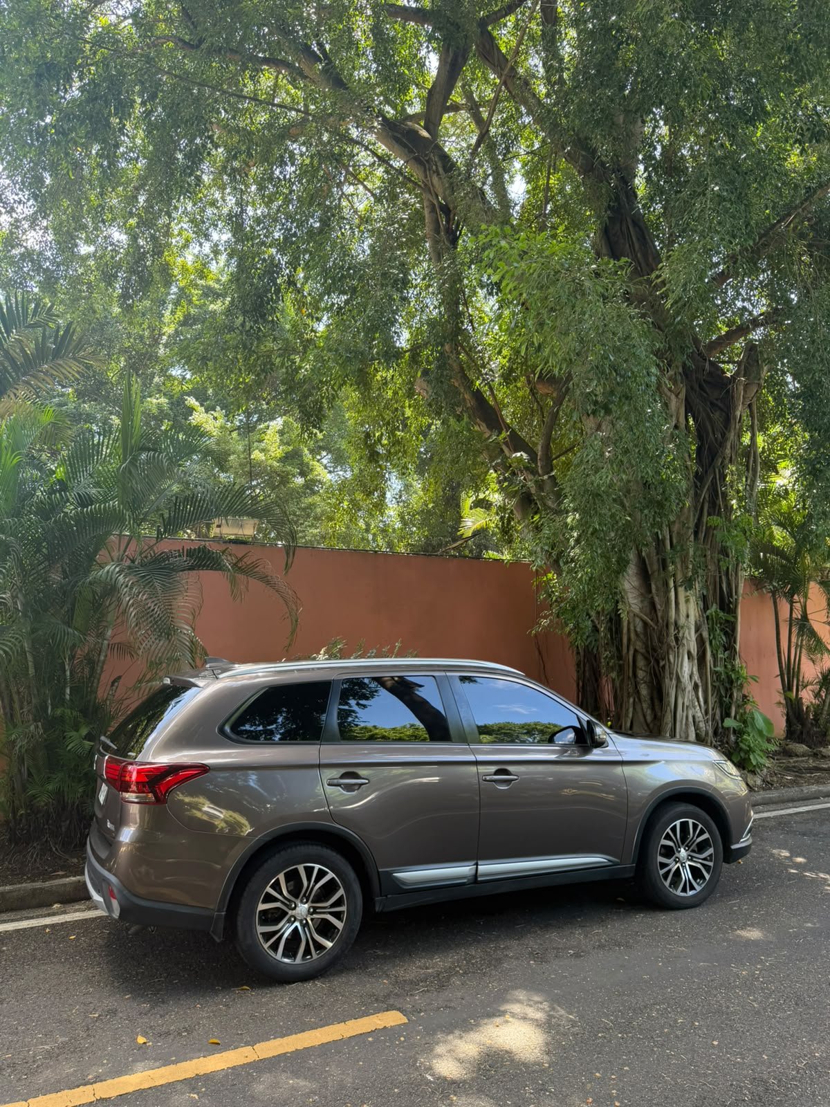 MITSUBISHI OUTLANDER 2018 - Imagen 4